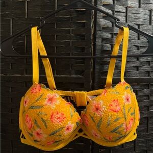 PINK Victoria's Secret Yellow Floral Bra